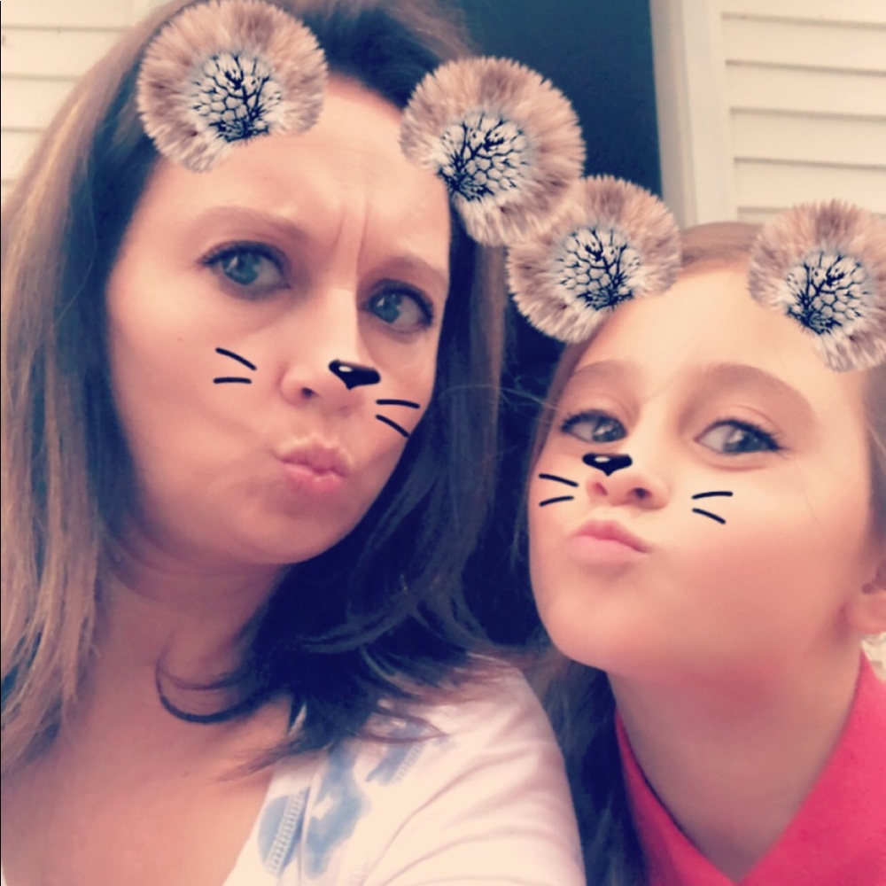 Meet your Posher, Raechel